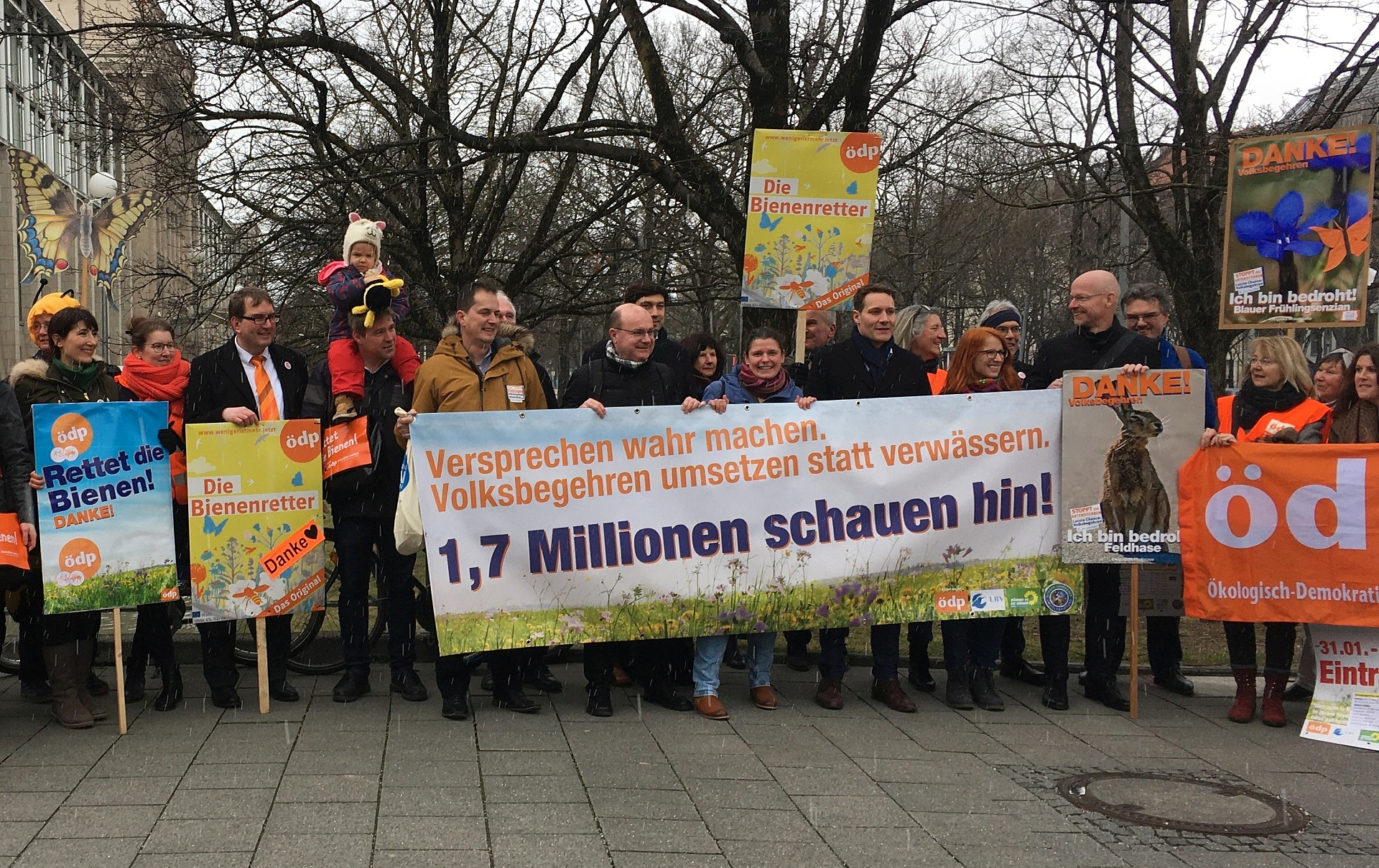 ÖDP Bayern Volksbegehren Artenvielfalt Über 1,7 Millionen schauen